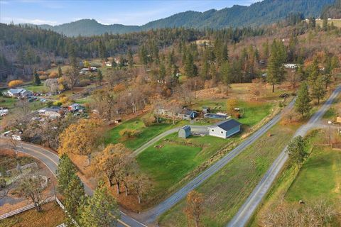 Tiny photo for 1360 Oxyoke Road, Grants Pass, OR 97526 (MLS # 220212645)
