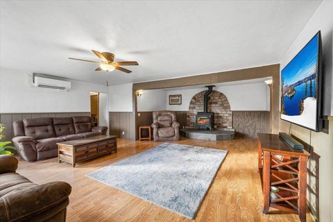 Tiny photo for 1360 Oxyoke Road, Grants Pass, OR 97526 (MLS # 220212645)