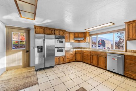 Tiny photo for 1360 Oxyoke Road, Grants Pass, OR 97526 (MLS # 220212645)