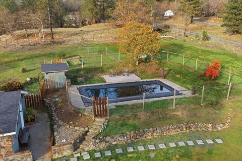 Tiny photo for 1360 Oxyoke Road, Grants Pass, OR 97526 (MLS # 220212645)