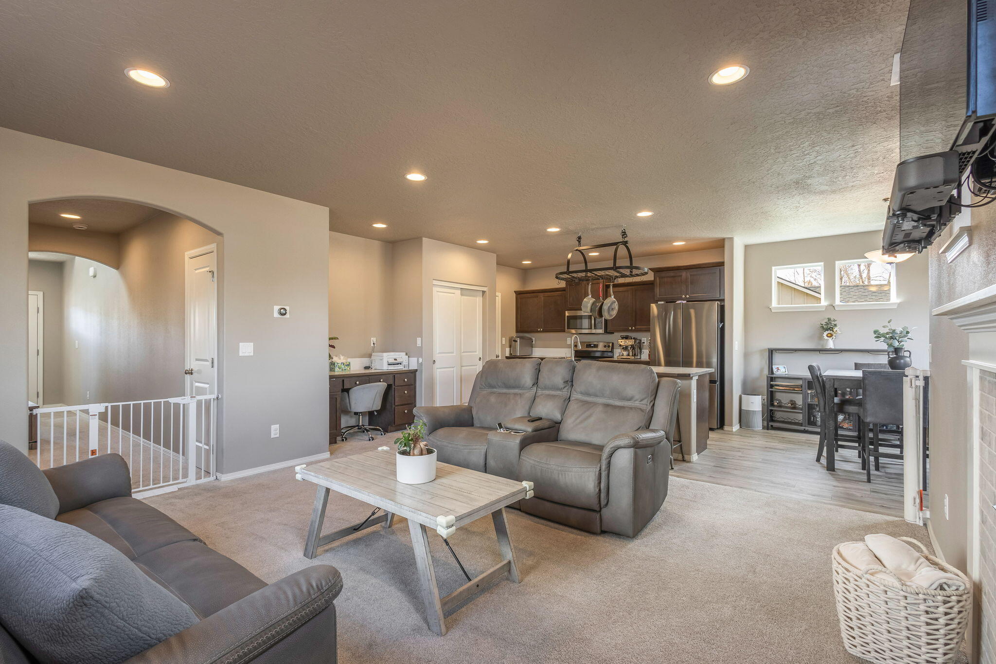 Dry Canyon - Residential