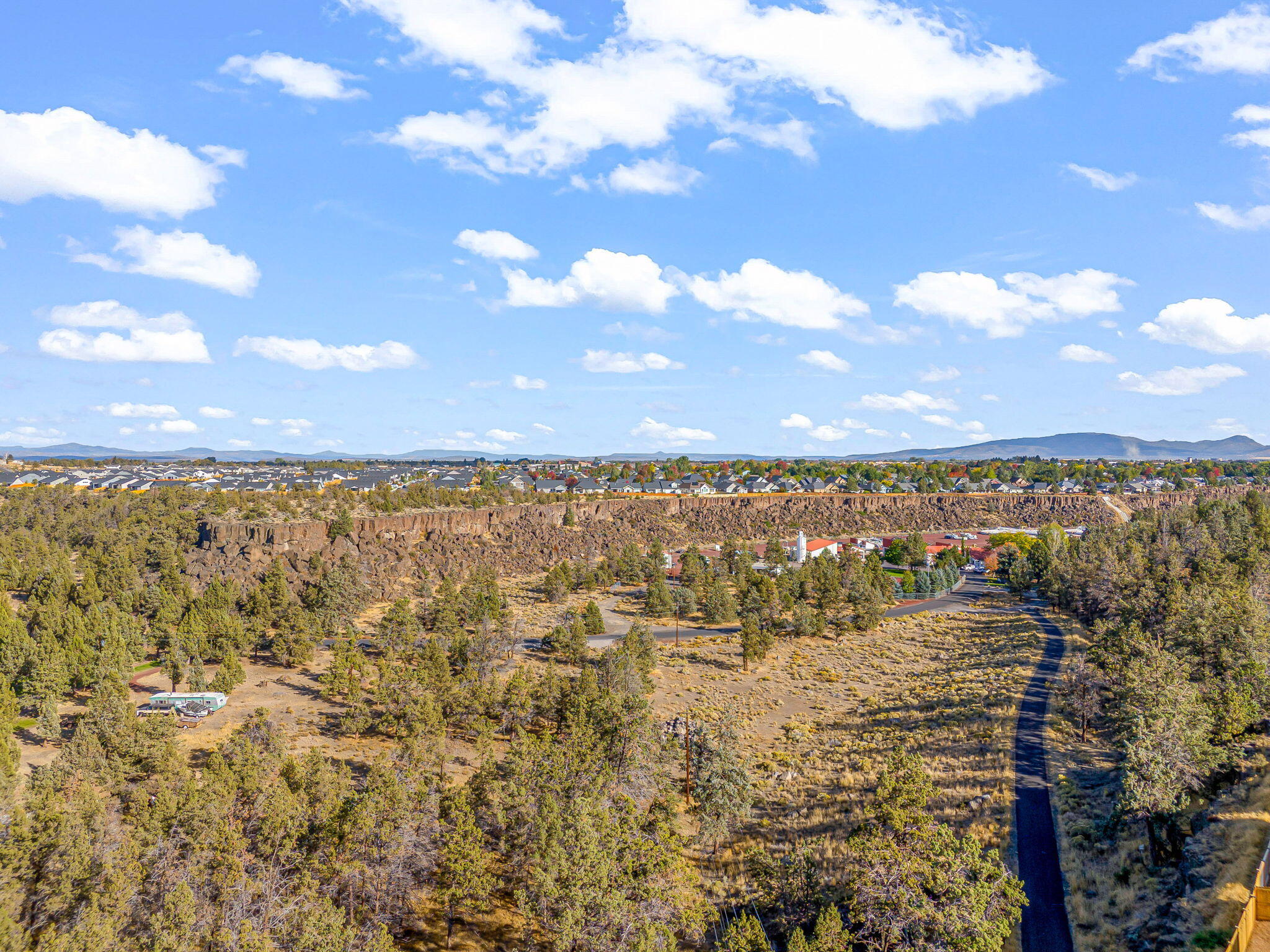 Dry Canyon - Residential