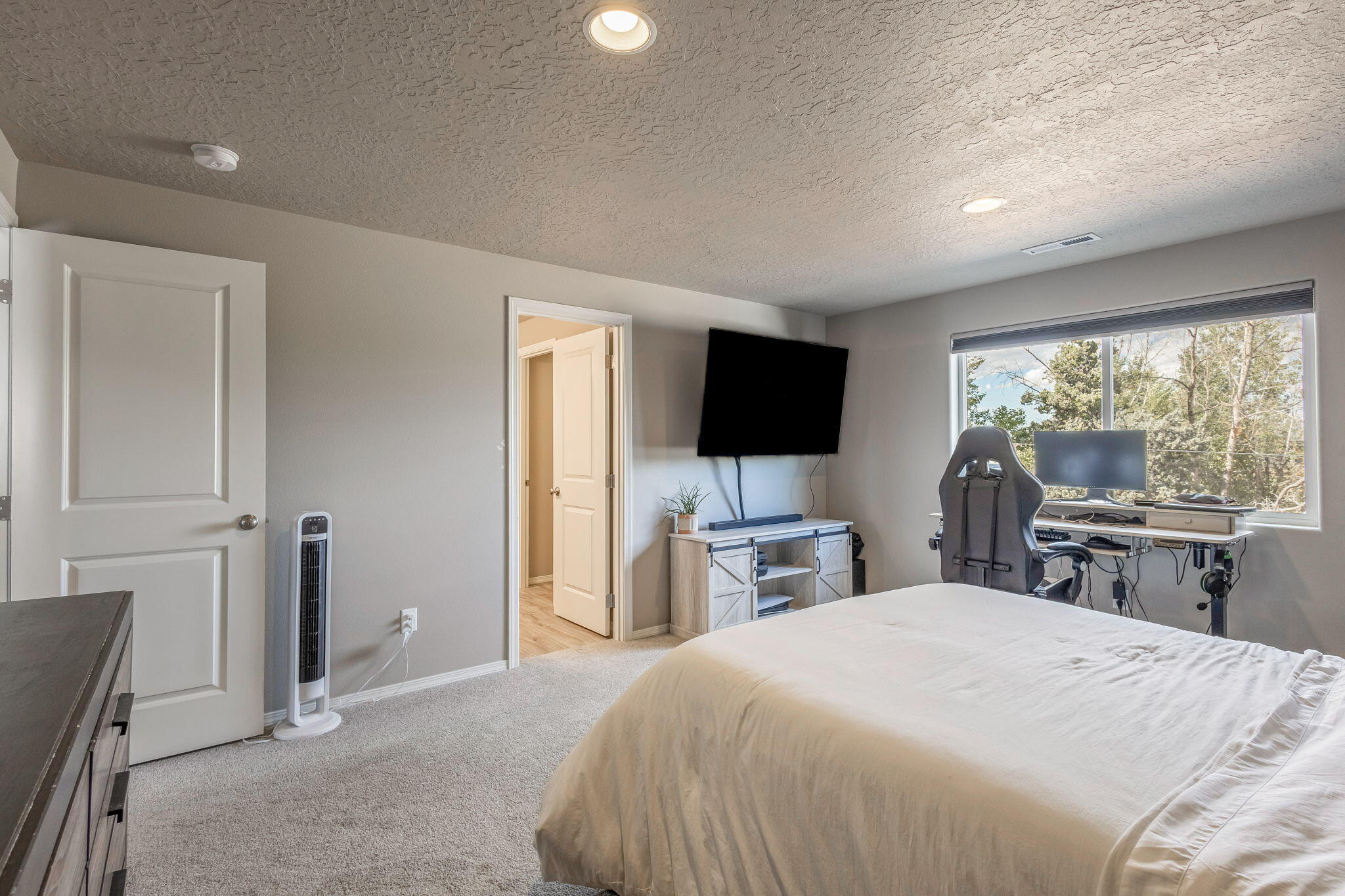 Dry Canyon - Residential