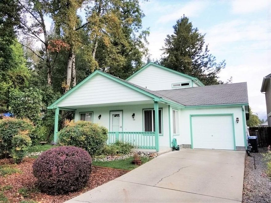 Built in 1998, 1440 sf, 3 bd 2 bath, 2 story with large master bedroom on main floor and two additional bedrooms & a bathroom upstairs. Master bedroom has a large walk in closet & patio door to the back porch. Dining area has hickory, hardwood flooring. There is extra hickory flooring & also extra carpet in the shed. Living room carpets recently professionally cleaned. Home has gas water heater, gas force air furnace & central air conditioning. Home includes refrigerator, stove/oven, dishwasher, microwave, garbage disposal, washer & dryer. Front yard is beautifully landscaped with covered front porch. Backyard fully fenced & has a covered concrete patio, garden, & 10 x12 shed with electricity and the lock is keyed to the house key. HOA dues are $ 135 per month. They include water and sewer (averaging $99 p/m) with the remainder of the dues being used for maintaining the common areas, including the streets, additional parking area and landscaping.