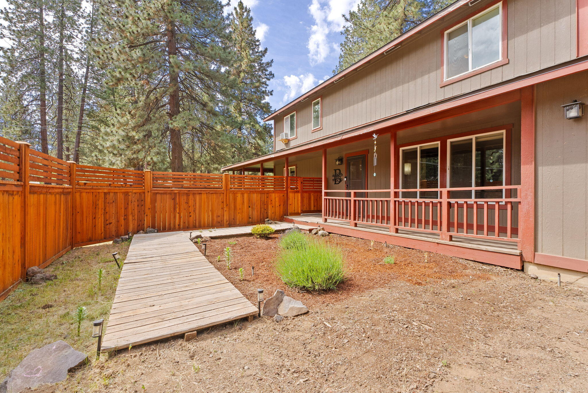 60488 Umatilla Circle