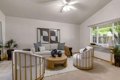 Tiny photo for 1473 NE Mable Court, Bend, OR 97701 (MLS # 220210266)