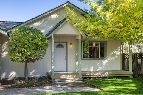 Tiny photo for 1473 NE Mable Court, Bend, OR 97701 (MLS # 220210266)