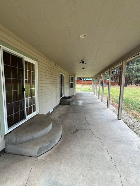 Tiny photo for 12473 Overland Drive, Klamath Falls, OR 97603 (MLS # 220212261)