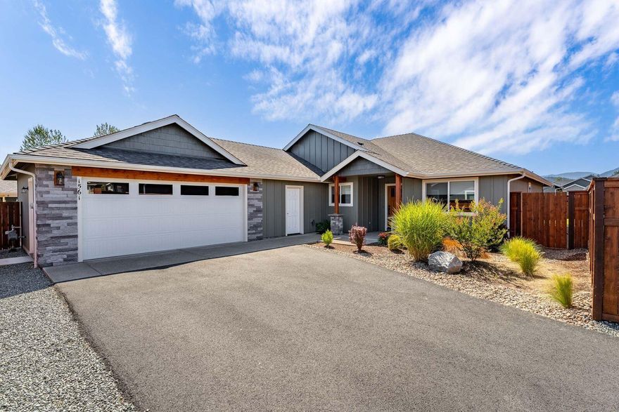 Built in 2022 by Northridge Homes LLC. Located in highly sought-after Summerfield North Estates within GP School Dist 7. This spectacular home features custom upgrades and quality expected by Northridge Homes. PNW craftsman style, granite counters, custom kitchen, custom cabinetry, high end appliances, stainless glass top range, D/W, refrigerator, custom range hood, breakfast bar, walk in pantry, vaulted ceilings, ceiling fans, LVP flooring, spacious floor plan, natural lighting, large walk in closets, custom shelving, custom trim work, large laundry w/granite counters, and more custom cabinetry, covered patio, stained beams, custom concrete, fenced and landscaped w/timed sprinklers. Home sits off the Cul-De-Sak. Near parks, Asante Medical Center and a short jaunt to the Southern Oregon Coast. Potential Seller incentives and/or seller paid interest rate buydowns may be available on this home.