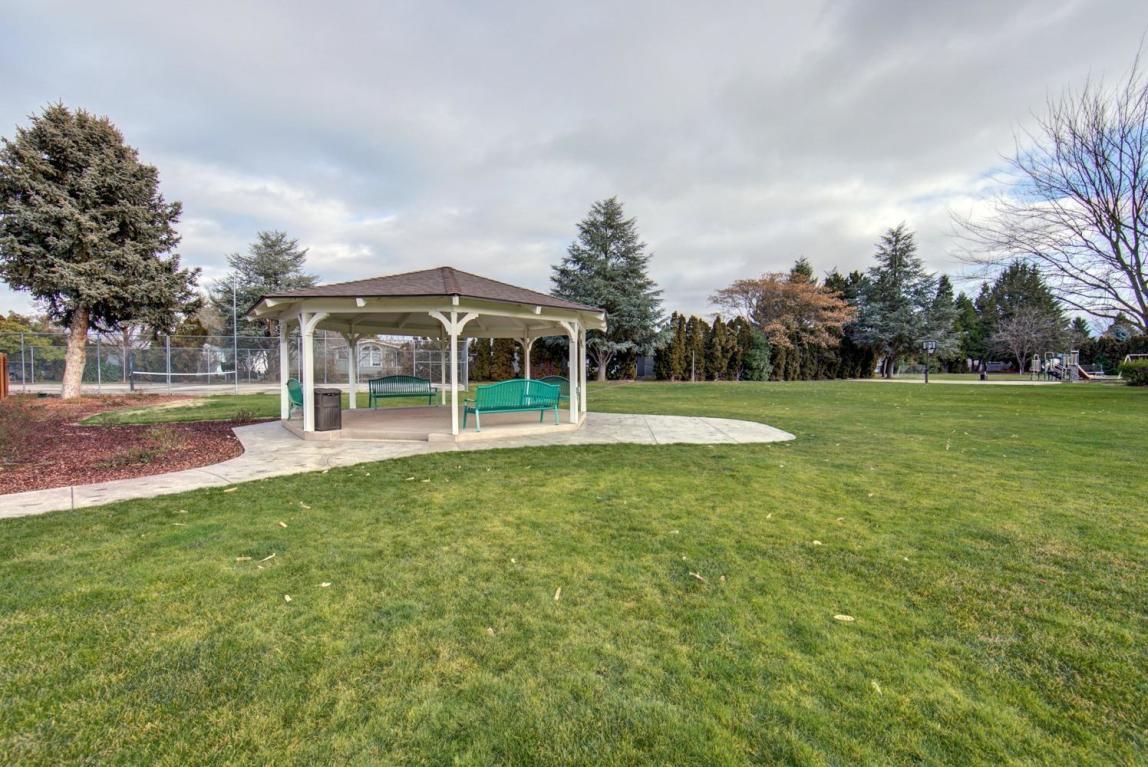 Myra Lynne Mobile Home Community - Residential