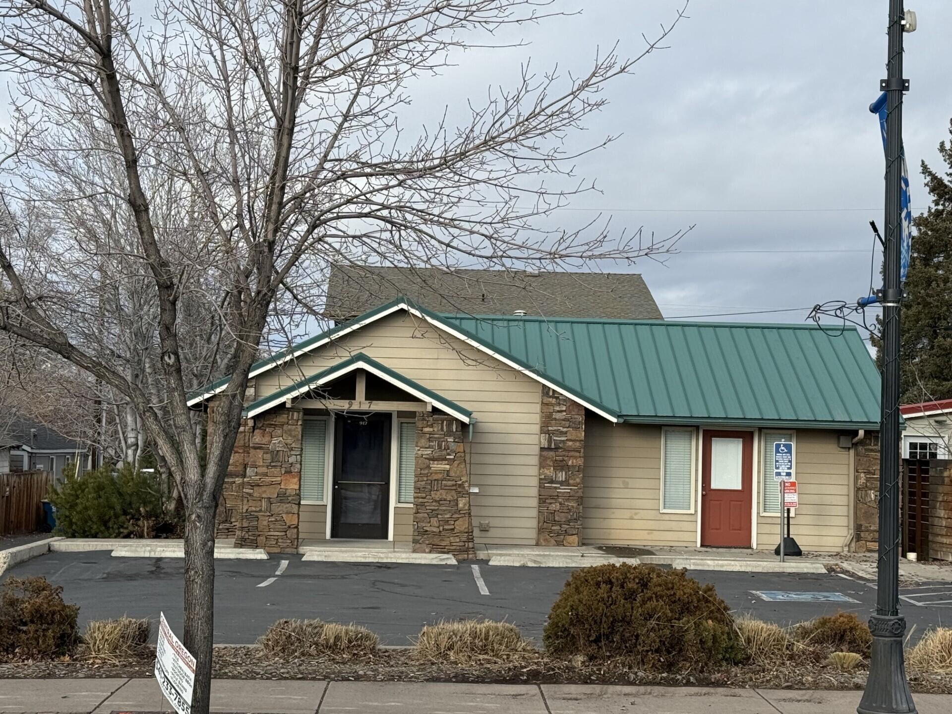 Townsite Of Redmond - Commercial Lease