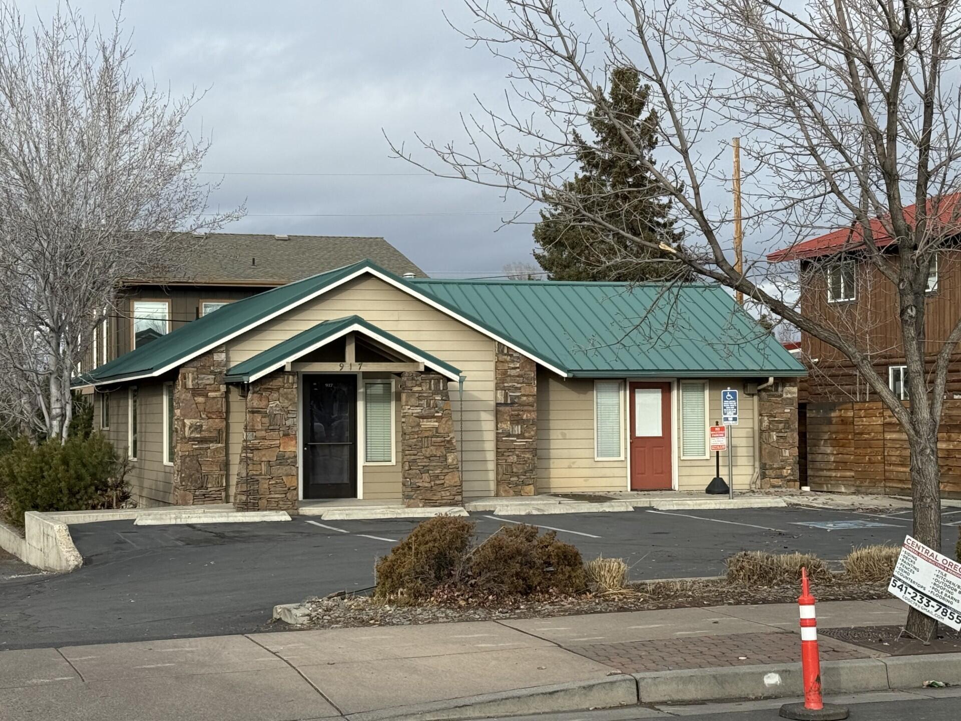 Townsite Of Redmond - Commercial Lease