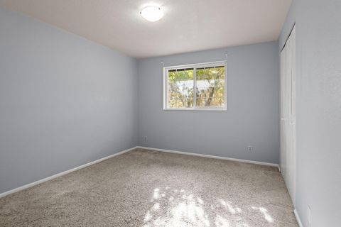 Tiny photo for 2549 SW Fissure Loop N, Redmond, OR 97756 (MLS # 220211199)
