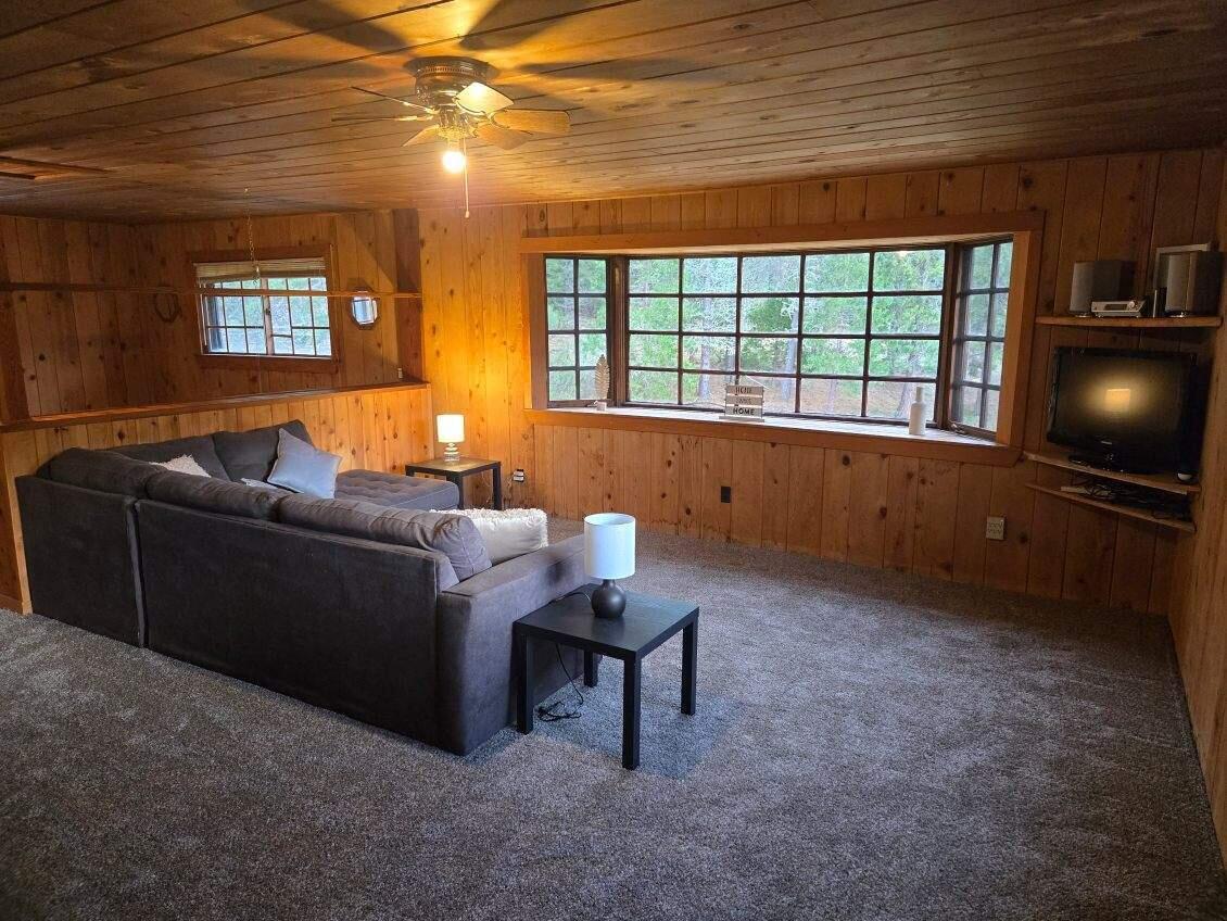 1263 Waldo Road