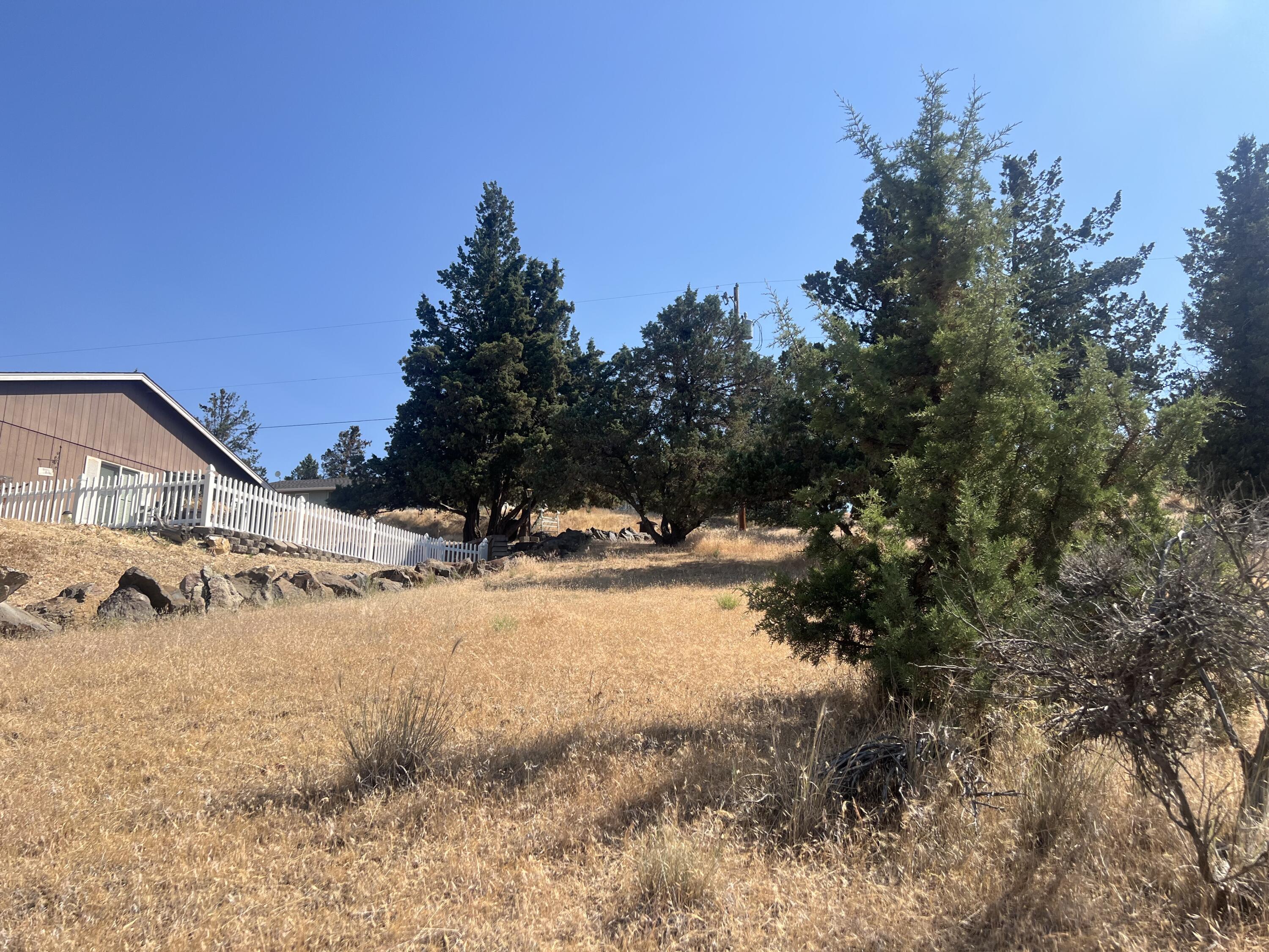 11480 NW Lister Avenue
