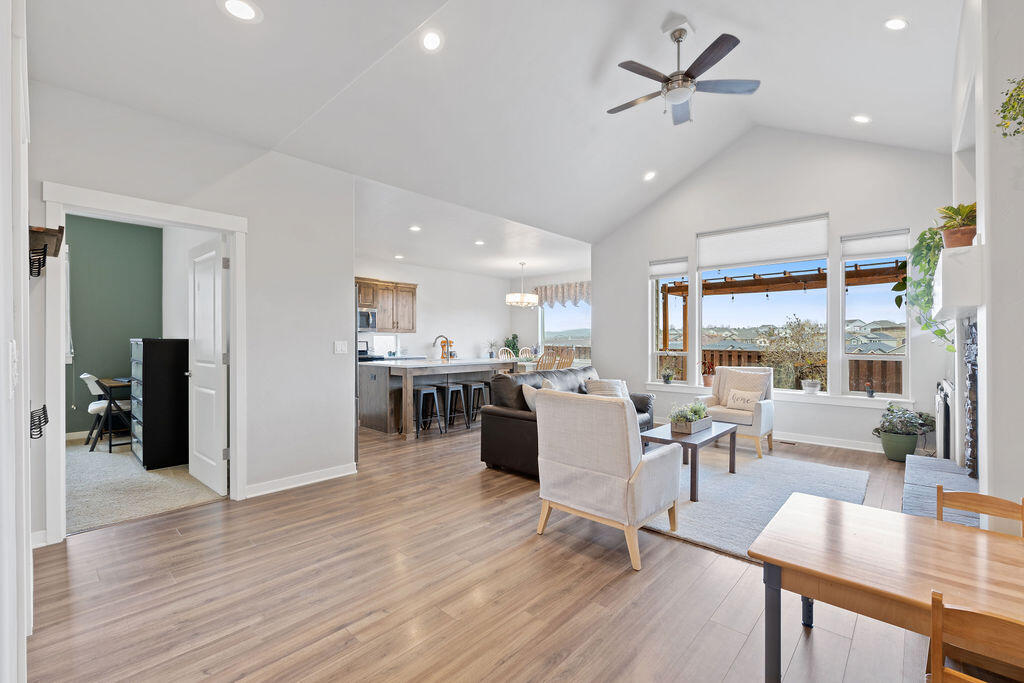 Ochoco Pointe - Residential