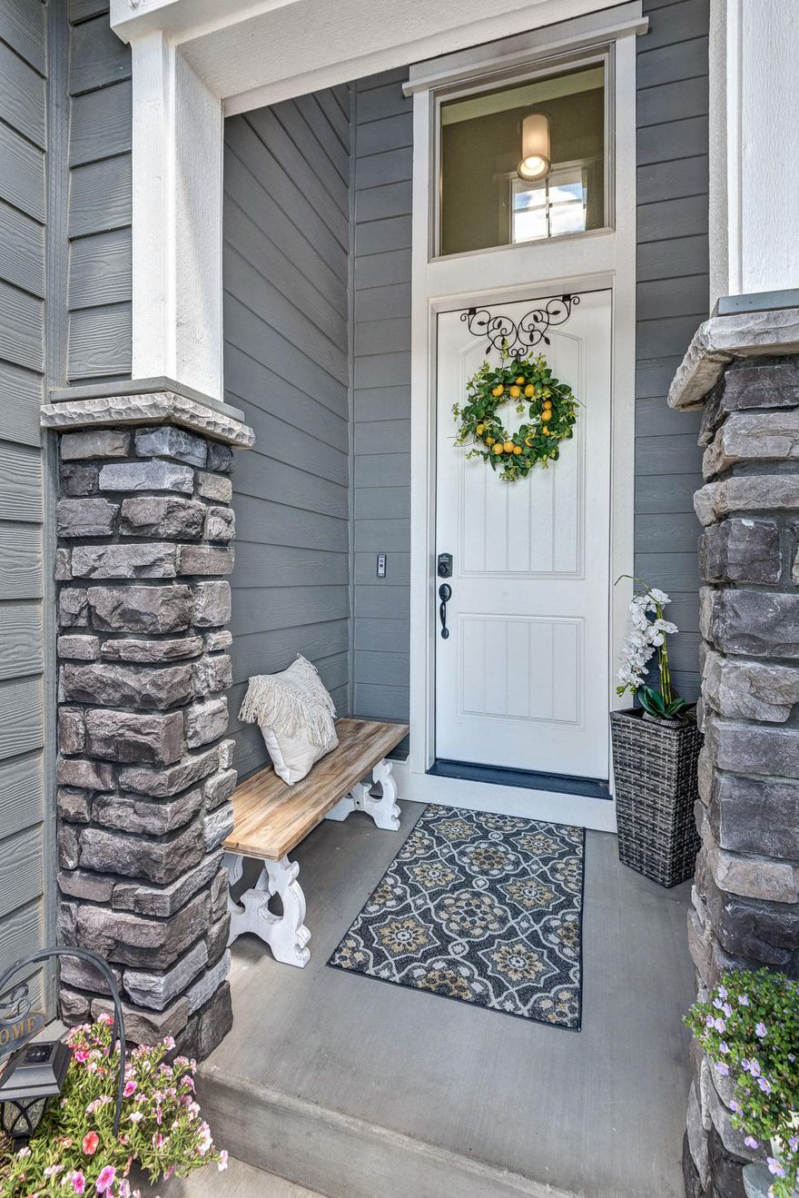 The appeal of this home goes well beyond the curb! Amazing single level home with the finishes and amenities you want in a charming move-in ready home. Open floor plan with soaring vaulted ceilings, accent shiplap walls, stainless steel appliances, quartz counters throughout, laminate and tile floors, wood trimmed windows, & AC. The kitchen w/ a 5 burner cooktop and built-in ovens is fun to cook in and entertain. The easy living floor plan brings the outside in with an abundance of tall windows and doors. The master suite includes a separate flex space that has its own access to the patio, amazing bathroom with soaking tub & tile walk-in shower w/two shower heads & a custom walk-in closet.  The oversized guest room up front enjoys Cascade Mountain Views and its own full bathroom. Enjoy the quiet of the sunrise or watch the stars around the gas fire on the back patio in one of three separate outdoor sitting areas. Protected views of Mt. Jefferson & Smith Rock. Great location!