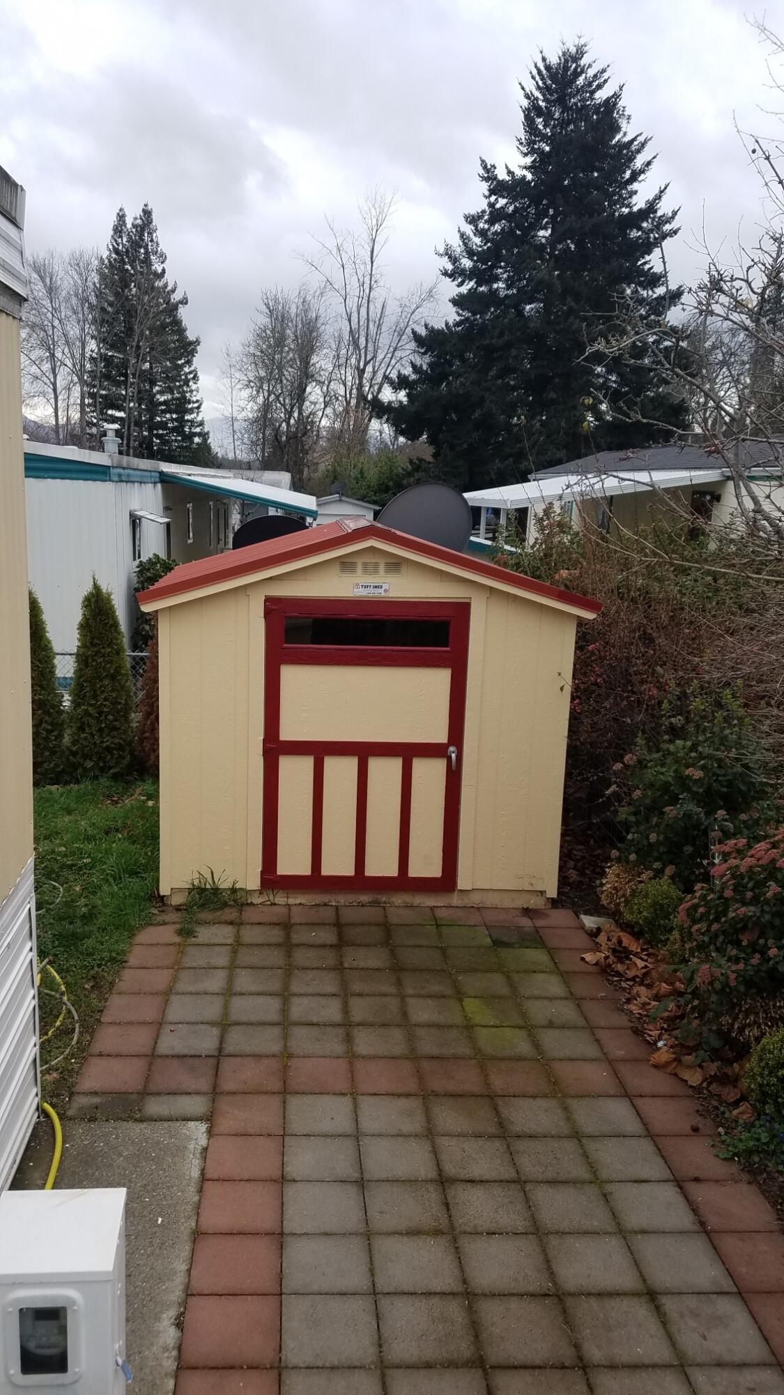 Country View Mobile Home Park - Residential