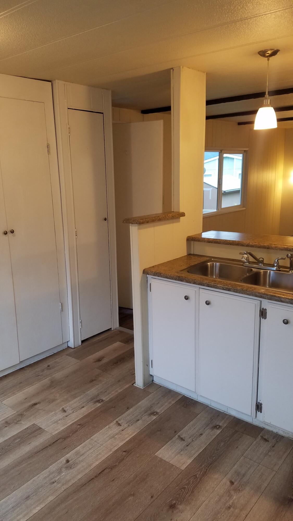 Country View Mobile Home Park - Residential