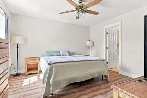 Tiny photo for 830 Park Street, Ashland, OR 97520 (MLS # 220226785)