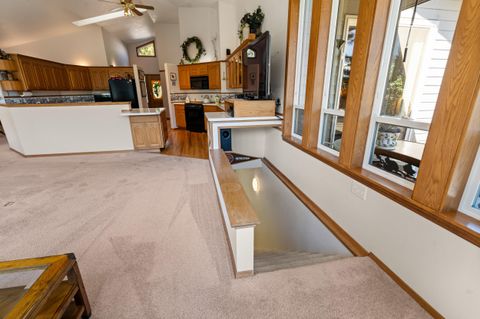 Tiny photo for 9302 Yank Gulch Road, Talent, OR 97540 (MLS # 220219940)