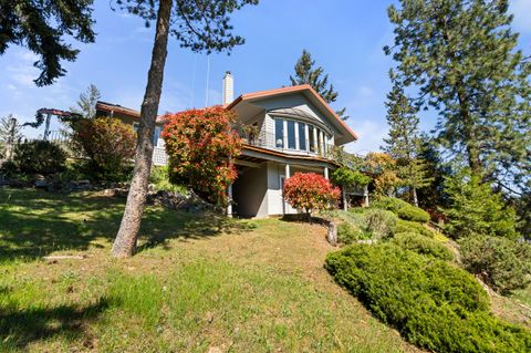 Tiny photo for 9302 Yank Gulch Road, Talent, OR 97540 (MLS # 220219940)