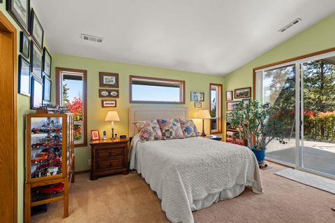 Tiny photo for 9302 Yank Gulch Road, Talent, OR 97540 (MLS # 220219940)