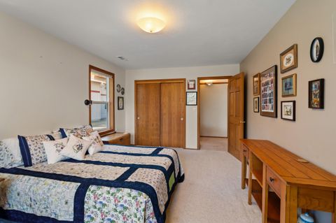 Tiny photo for 9302 Yank Gulch Road, Talent, OR 97540 (MLS # 220219940)