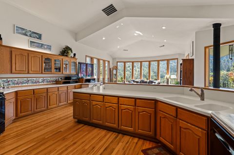 Tiny photo for 9302 Yank Gulch Road, Talent, OR 97540 (MLS # 220219940)