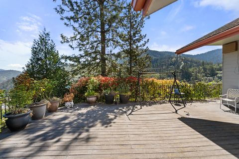 Tiny photo for 9302 Yank Gulch Road, Talent, OR 97540 (MLS # 220219940)