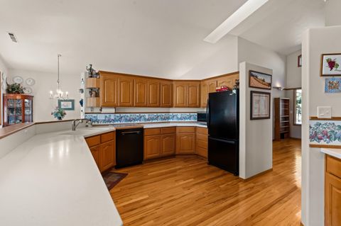 Tiny photo for 9302 Yank Gulch Road, Talent, OR 97540 (MLS # 220219940)