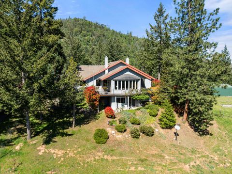 Tiny photo for 9302 Yank Gulch Road, Talent, OR 97540 (MLS # 220219940)