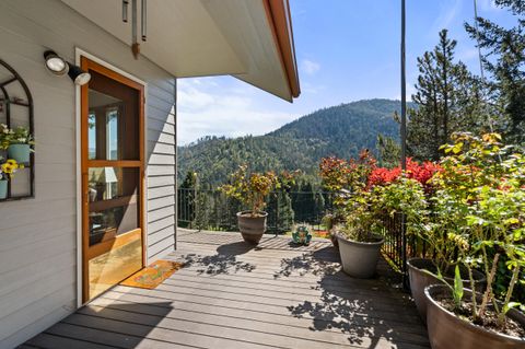 Tiny photo for 9302 Yank Gulch Road, Talent, OR 97540 (MLS # 220219940)