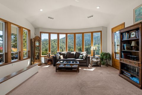 Tiny photo for 9302 Yank Gulch Road, Talent, OR 97540 (MLS # 220219940)