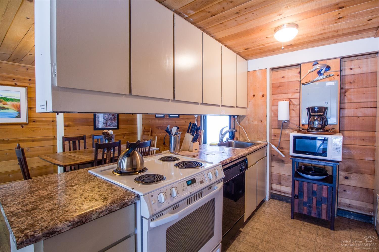 Cluster Court - Residential