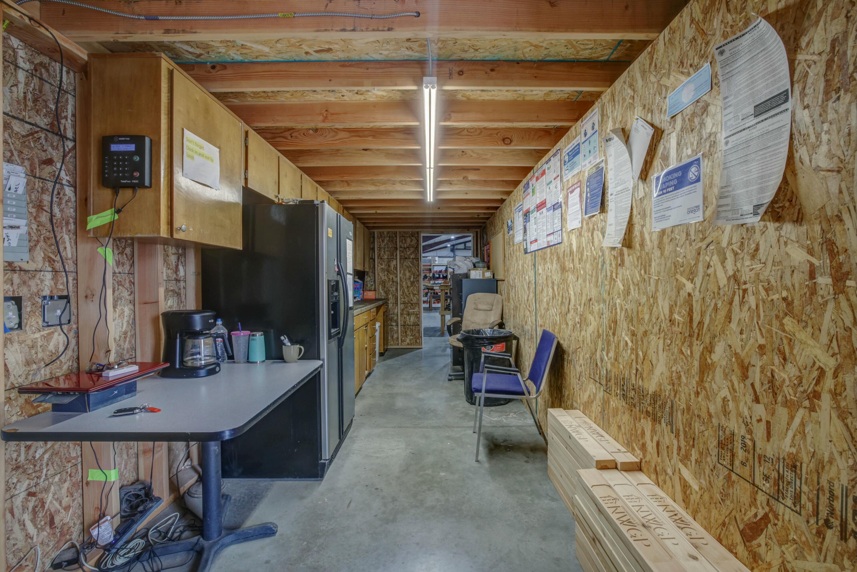 Crr16 - Commercial Sale