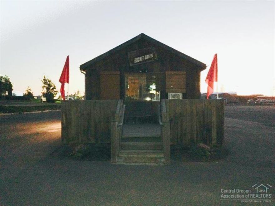 Major price reduction 12-12-18!!! Well established 13 + years in business. Custom built, Multi-Purpose Coffee Shop/Commissary. EZ on/off access on heavily traveled, high visibility location, Seasoned/Profitable businesses; poised for growth.