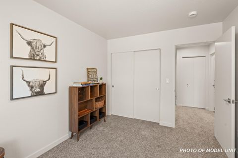 Tiny photo for 2024 Sunset Drive #5, Medford, OR 97501 (MLS # 220220132)
