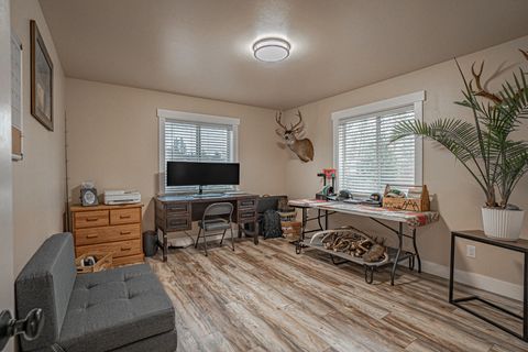 Tiny photo for 1027 Chevney Way, Shady Cove, OR 97539 (MLS # 220212809)