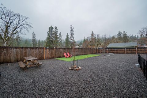 Tiny photo for 1027 Chevney Way, Shady Cove, OR 97539 (MLS # 220212809)