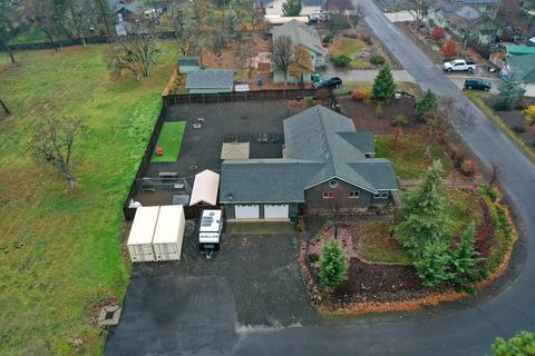 Tiny photo for 1027 Chevney Way, Shady Cove, OR 97539 (MLS # 220212809)