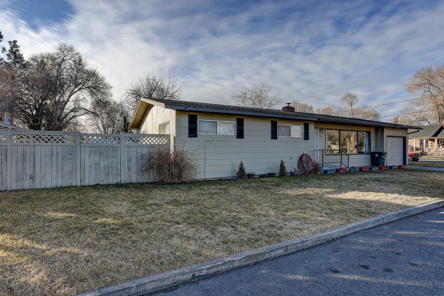 This 3 bedroom 2 bath very neat and tidy home sits on .11 acres with 1256 square feet of living space. Great first time home buyer or investor. Single car garage. Newer pellet stove to keep you warm during the winter. Close to schools, park, and walking trails. This one won't last long. Make your appointment today.