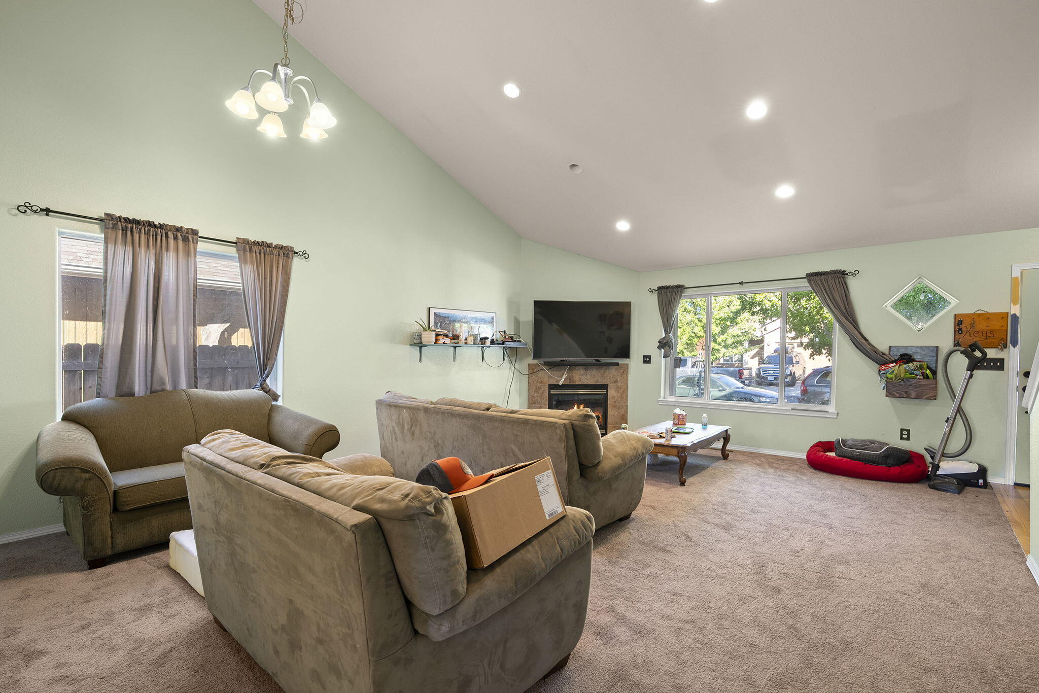 2675 NE 9th Street