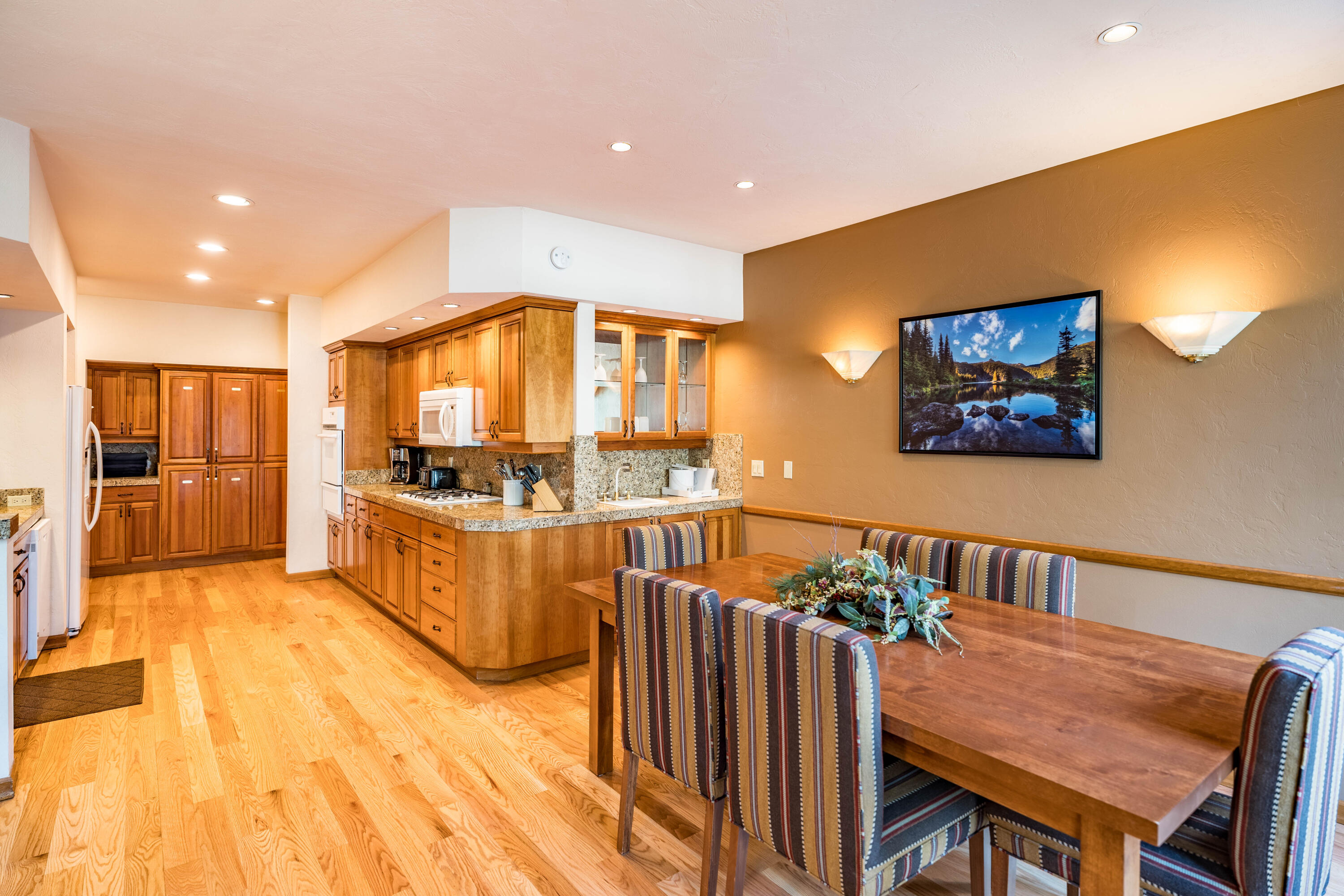 StoneTH - Residential