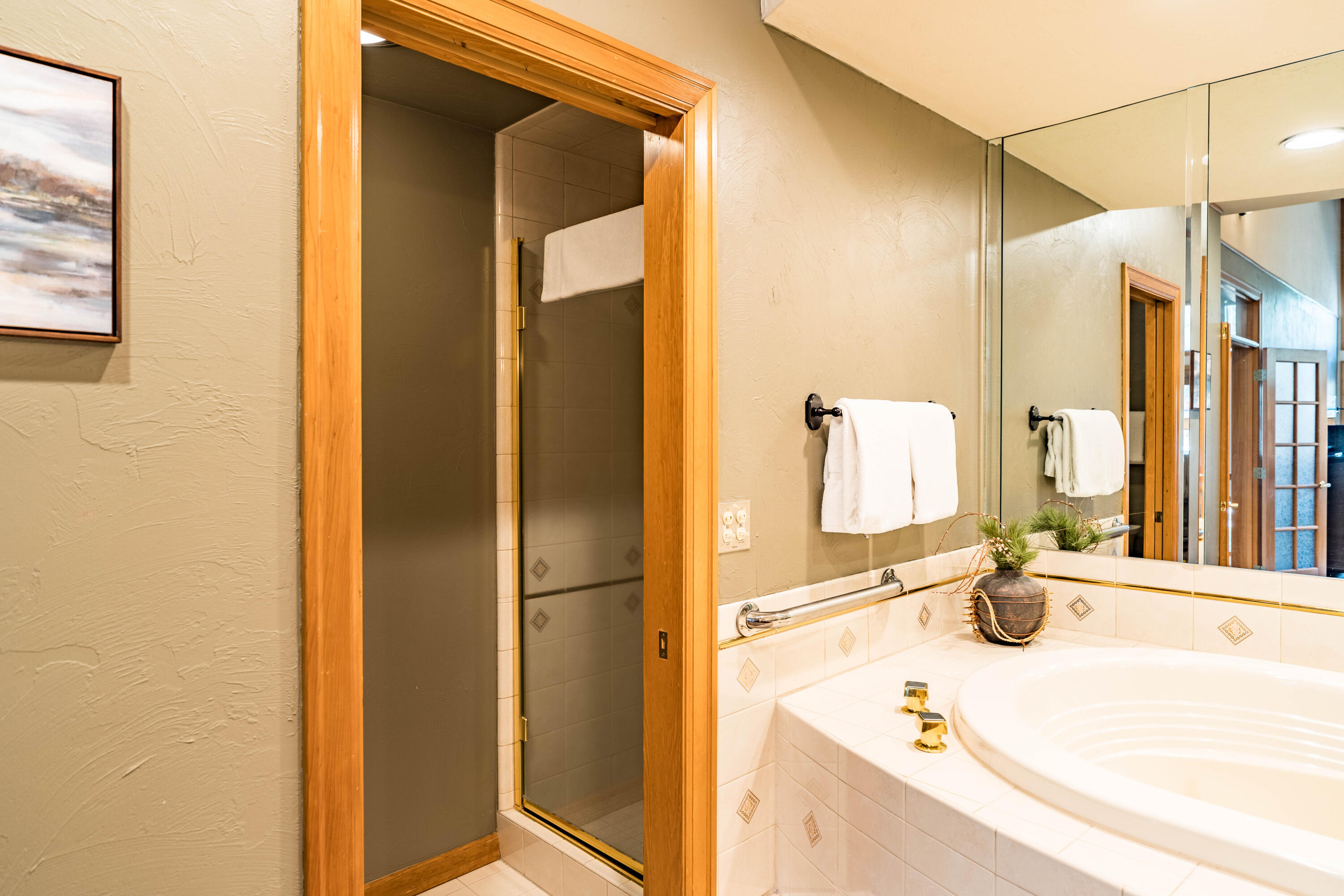 StoneTH - Residential