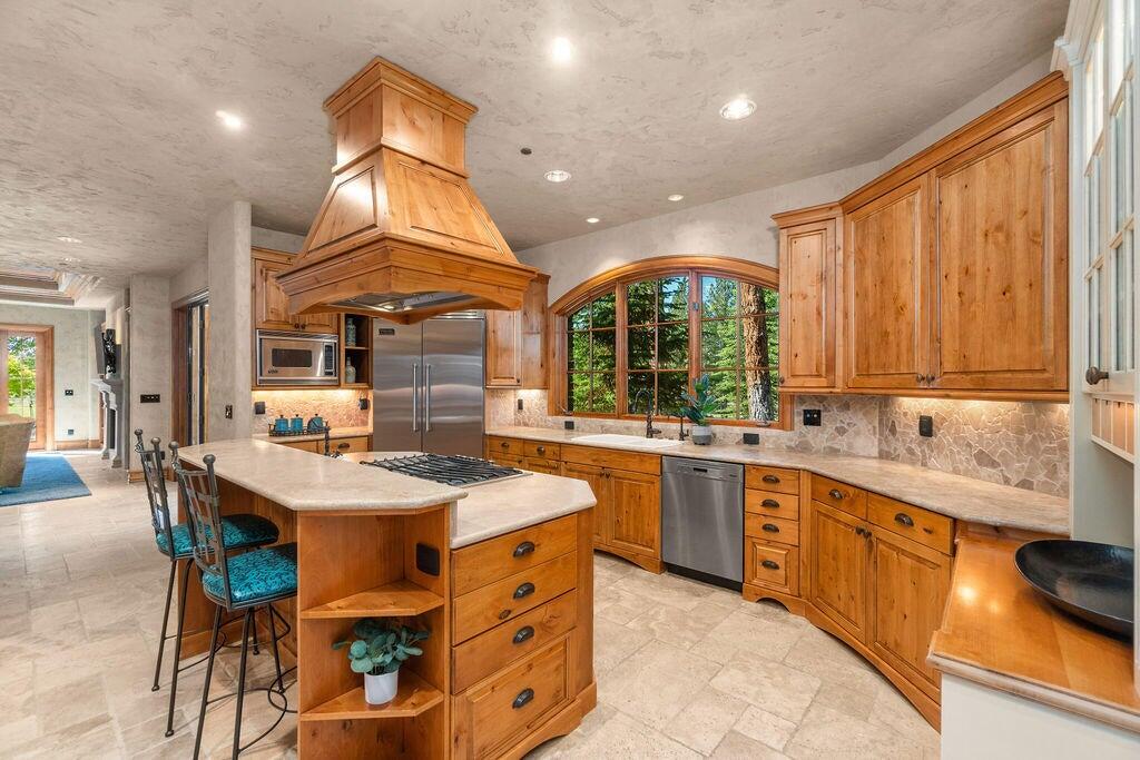 The Highlands at Broken Top - Residential