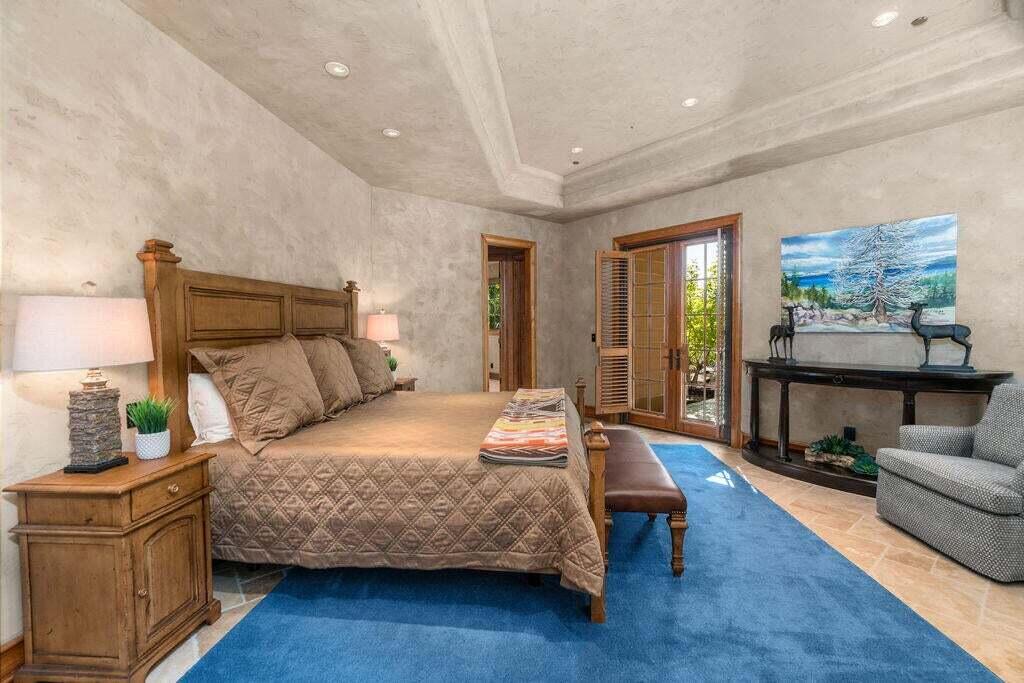 The Highlands at Broken Top - Residential