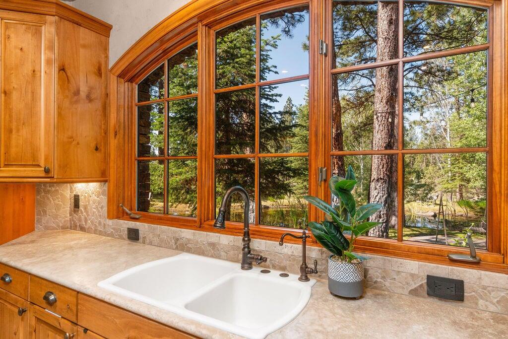 The Highlands at Broken Top - Residential