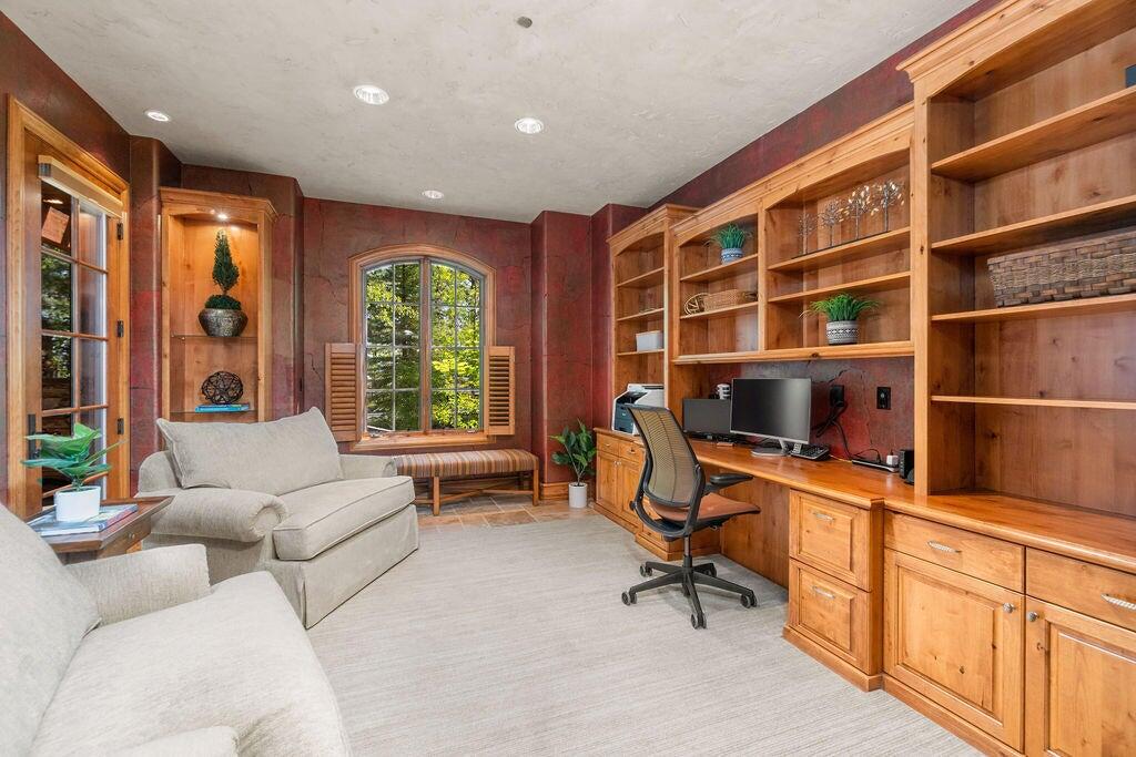 The Highlands at Broken Top - Residential