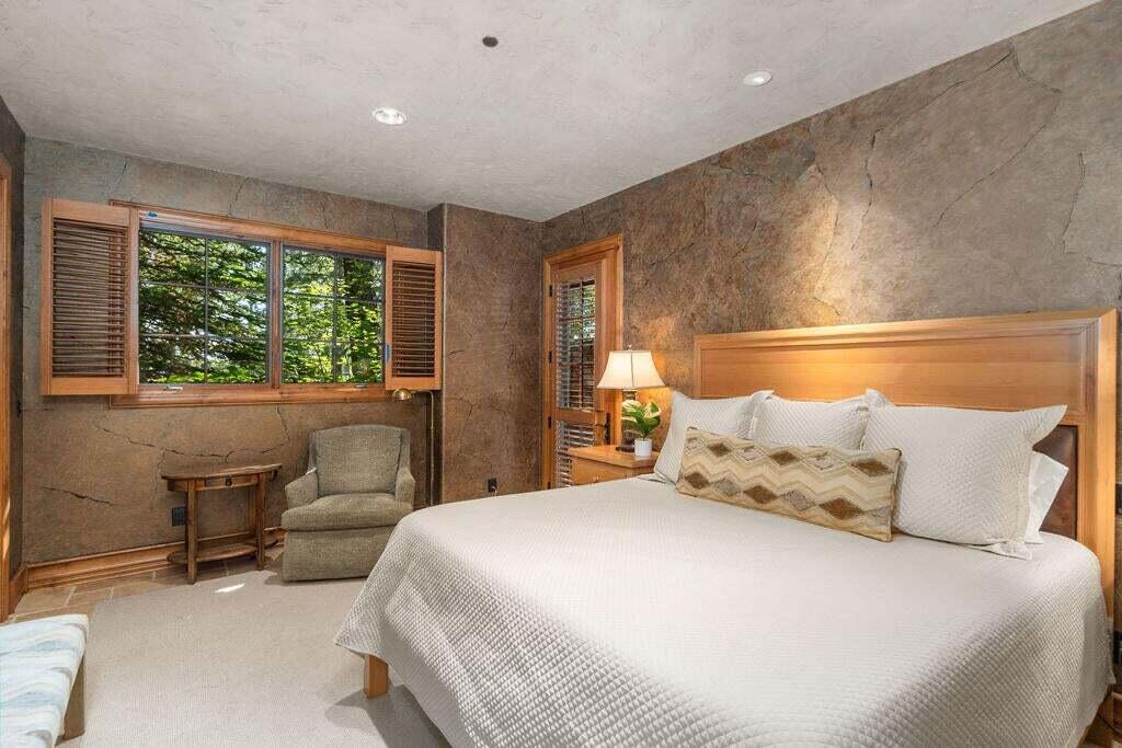 The Highlands at Broken Top - Residential